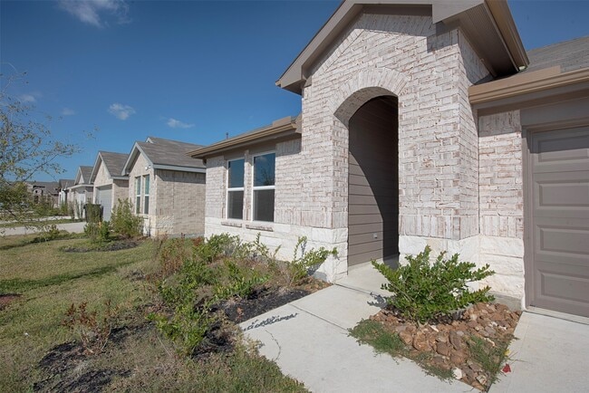 Foto del edificio - 15223 Mayflower St