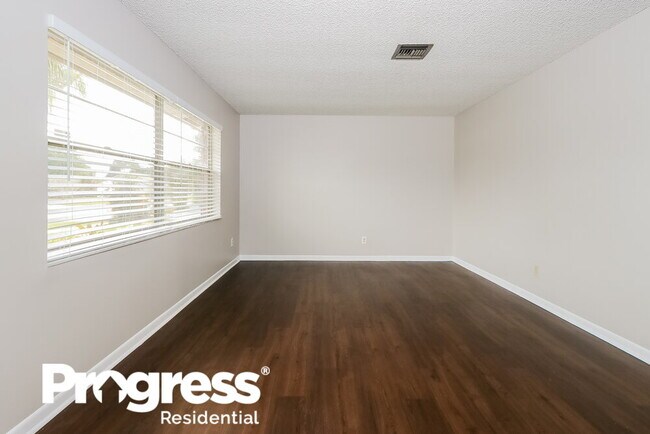 Building Photo - 156 Cordoba Cir