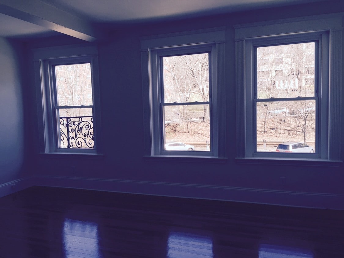 Primary Photo - 1595 Beacon St