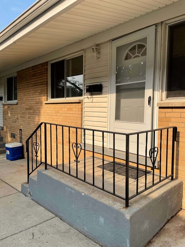 565 Sidney Ave Unit B, Glendale Heights, IL 60139 565 Sidney Ave