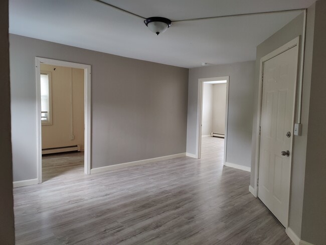 Building Photo - 165 Merrimack St