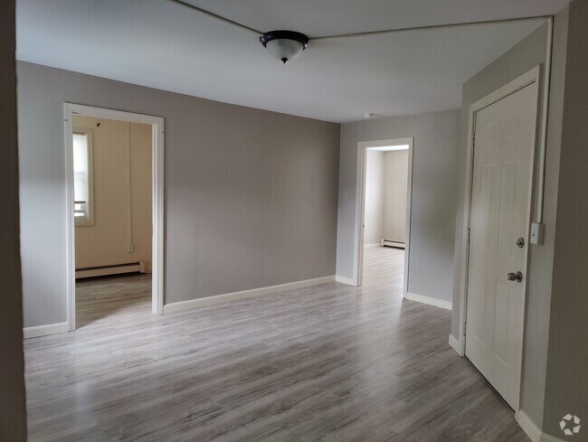 Building Photo - 165 Merrimack St