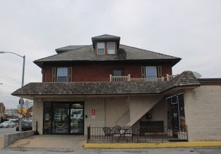 Building Photo - 1303 Mt Rose Ave