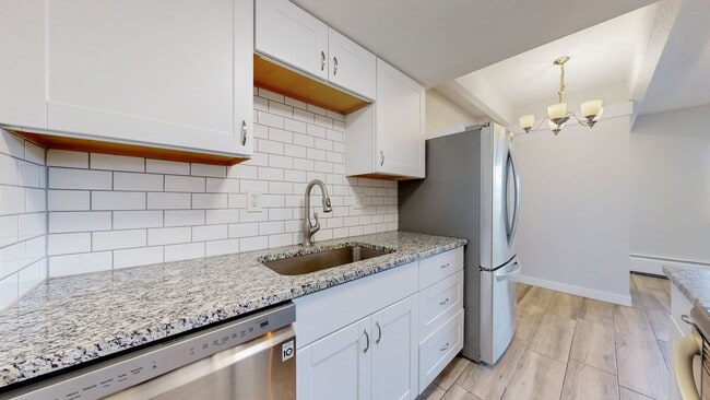 Foto del edificio - Adorable 1 bedroom condo with muntains views