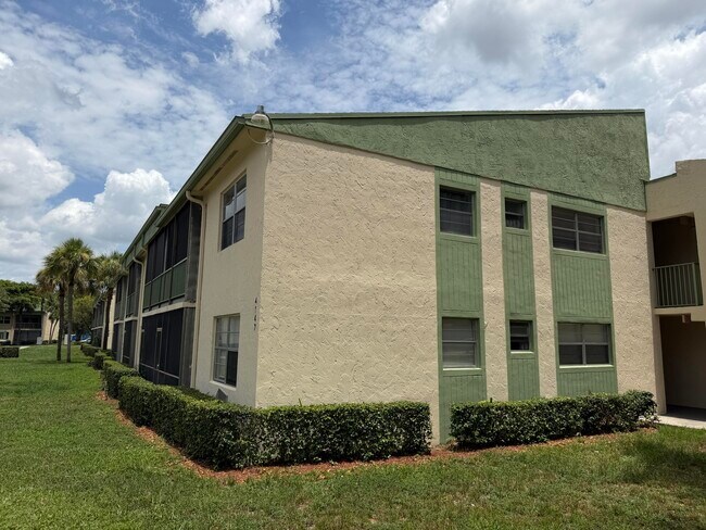Foto del edificio - 4147 NW 90th Ave