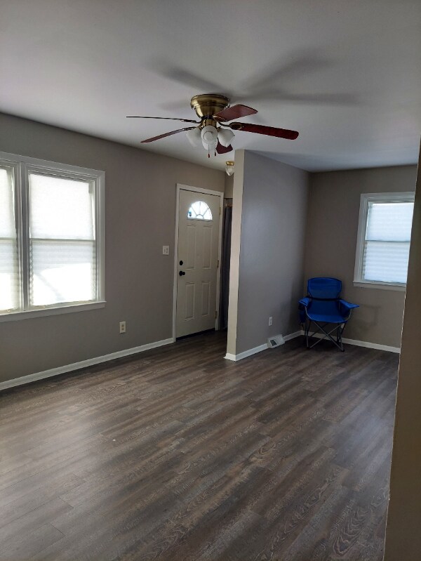Foto del edificio - 2361 Lakeview Ave
