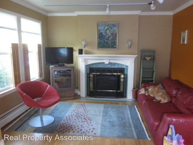 Building Photo - 2 br, 1 bath House - 715 N 87th Street
