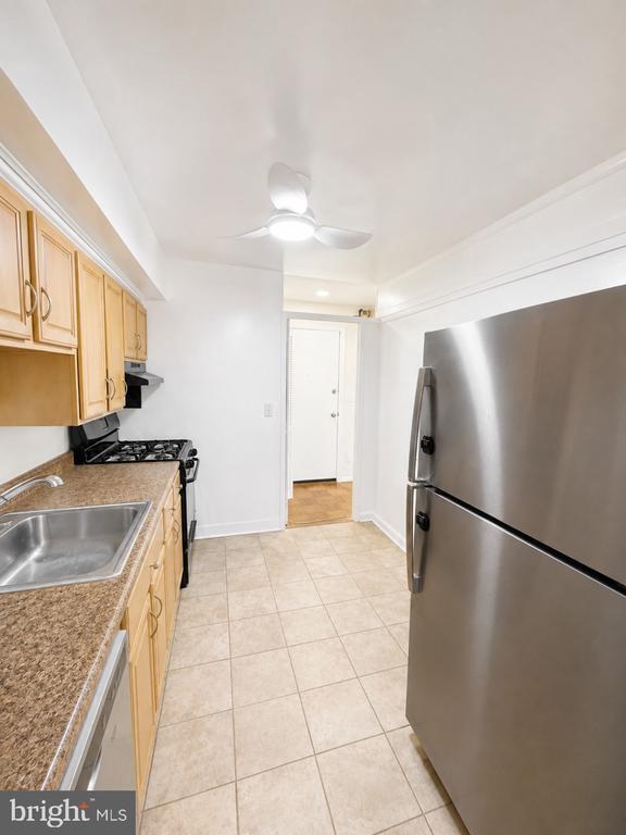 Foto del edificio - 7521 Spring Lake Dr