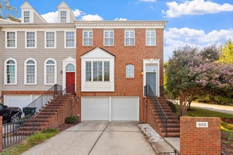 Building Photo - 900 Kirkeenan Cir