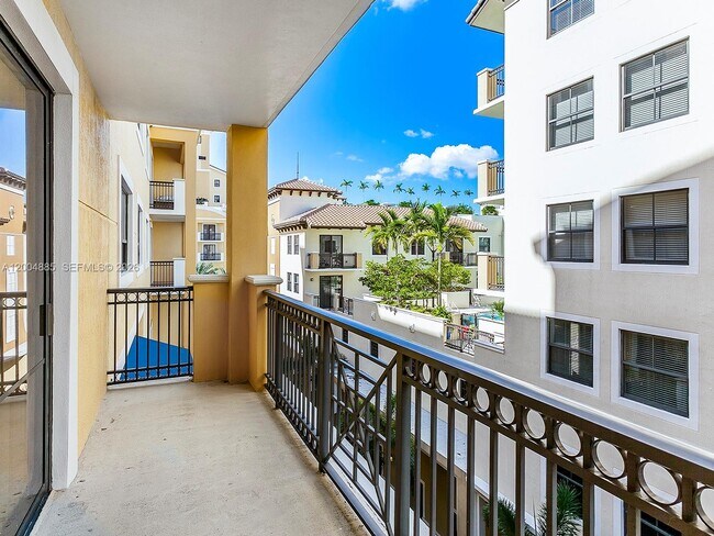 Foto del edificio - 8390 SW 72nd Ave