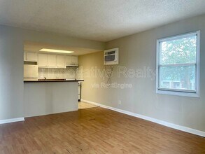 Building Photo - 5101 Curry Ford Rd