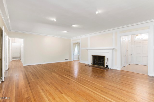 Building Photo - 3329 San Pasqual St
