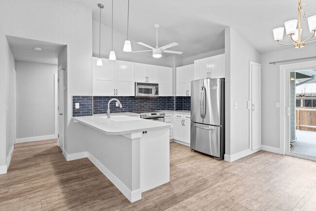 Building Photo - 1613 Barnwood Dr