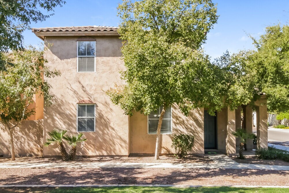 Foto principal - 5119 Fulton St