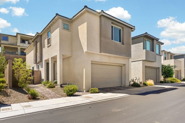 Building Photo - 1583 Pacific Baza St