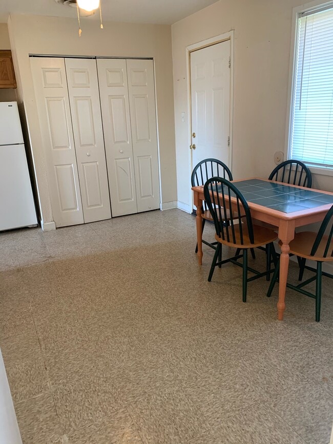 Foto del edificio - 37044 Carswell Ct