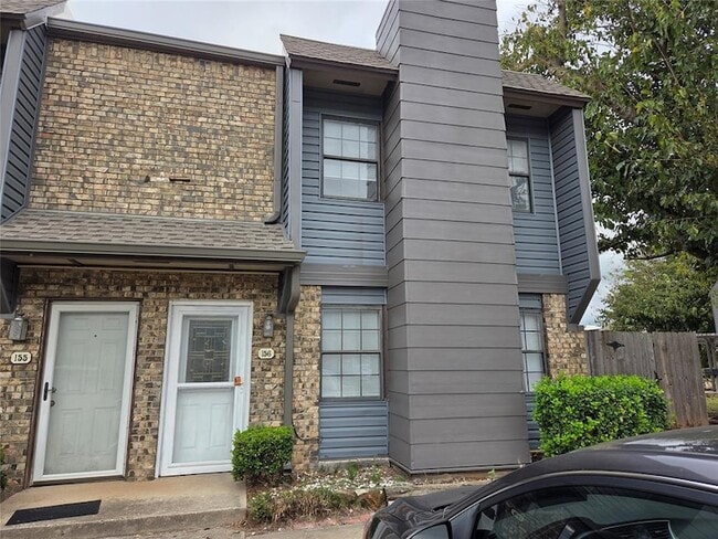 Photo - 401 SE 12th St Apartment