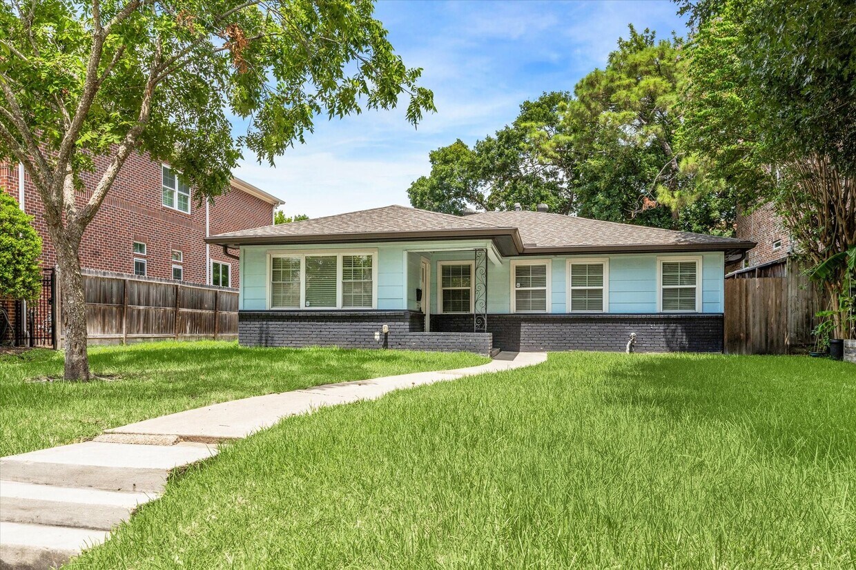 Primary Photo - 3810 Grennoch Ln