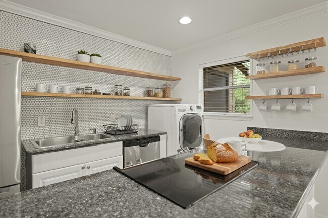 Building Photo - 8285 Kingsbrook Rd