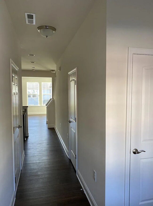 Entryway - 1338 Scholar Dr