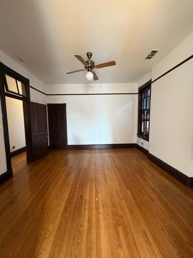 Foto del edificio - 2314A Louisiana Ave