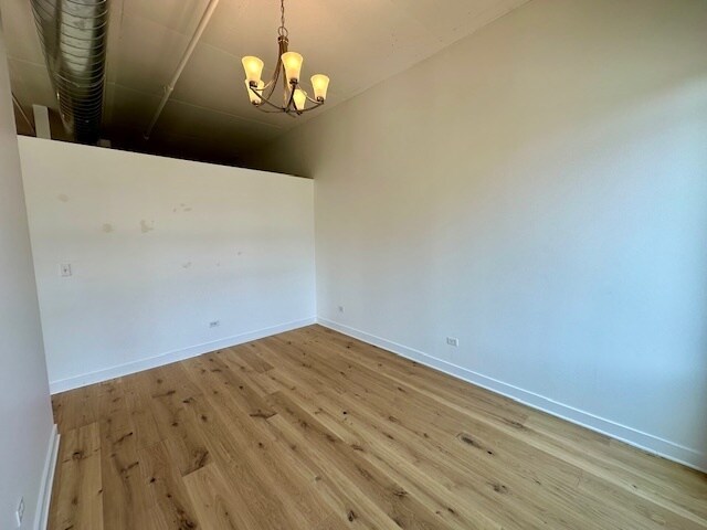 Foto del edificio - 740 W Fulton St