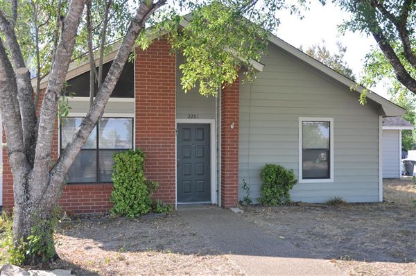 Primary Photo - 2201 Colgate Dr