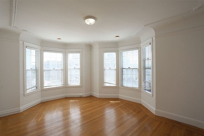 Building Photo - 2700 Polk St