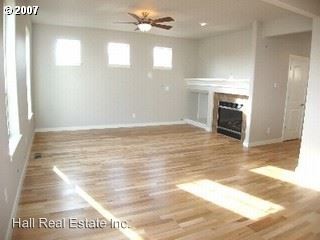 Building Photo - 232 NE 63rd Pl