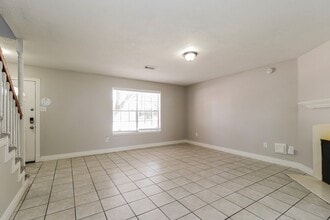 Building Photo - 3035 Cinnamon Glen Dr
