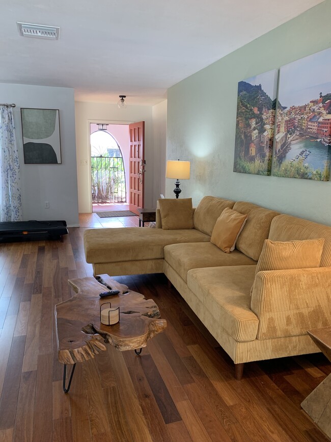 Foto del edificio - 7243 Antigua Pl