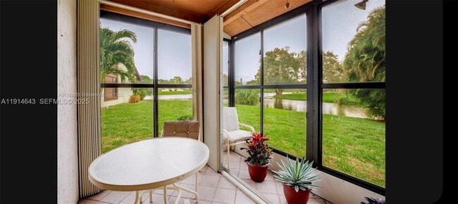 Building Photo - 469 Long Bow Ct