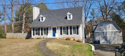 Building Photo - 709 NC-801