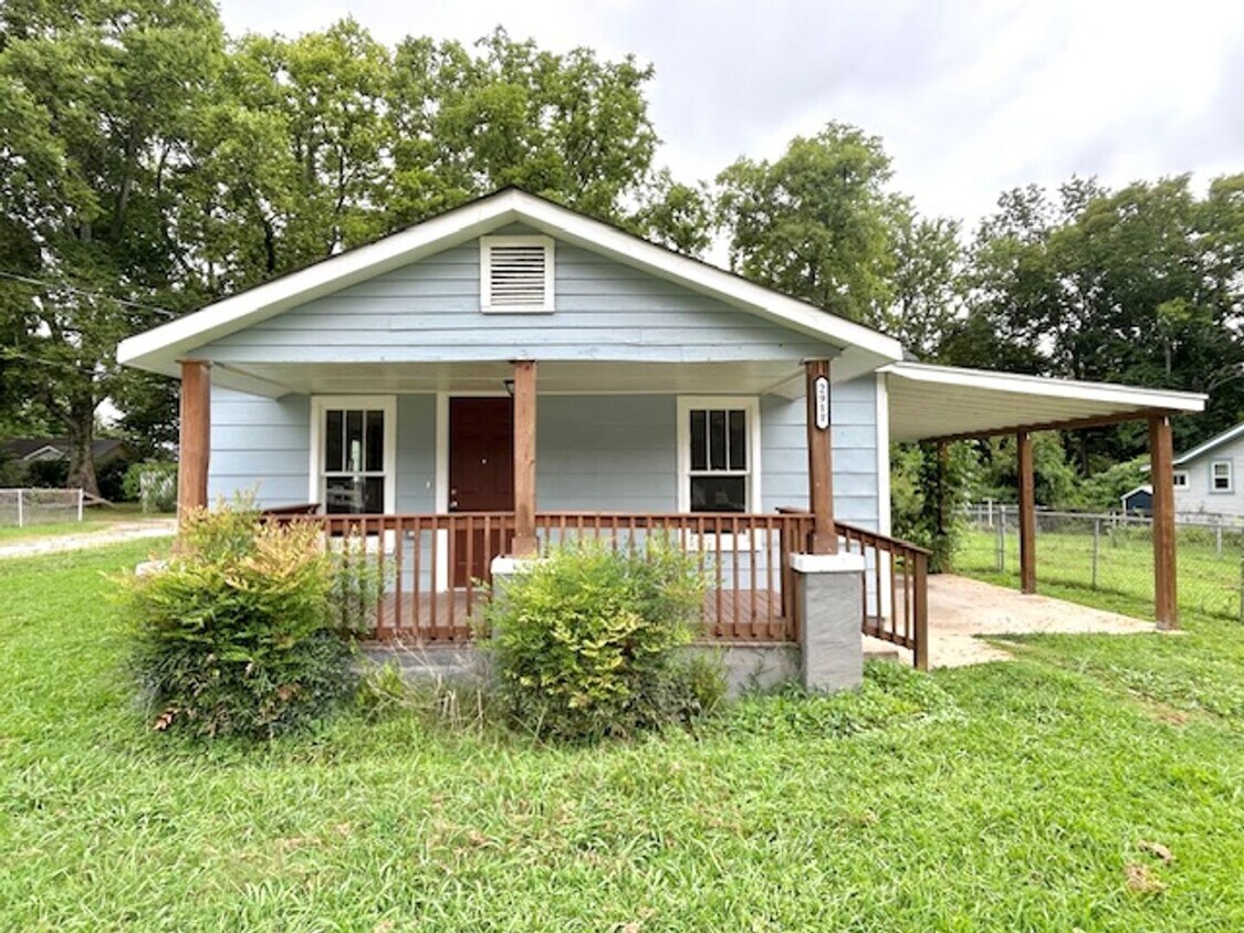 Foto principal - Charming 2 Bedroom Home in North Huntsvill...