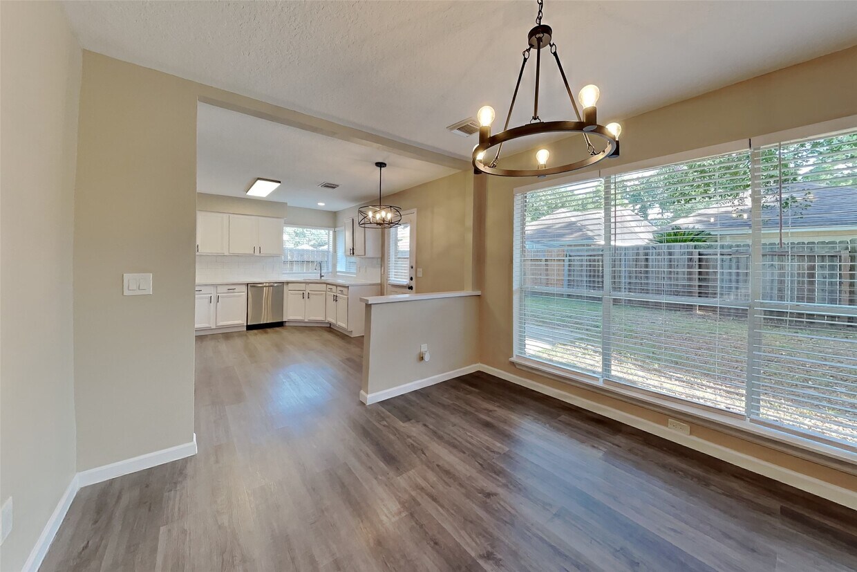 Building Photo - 5803 Forest Timbers Dr