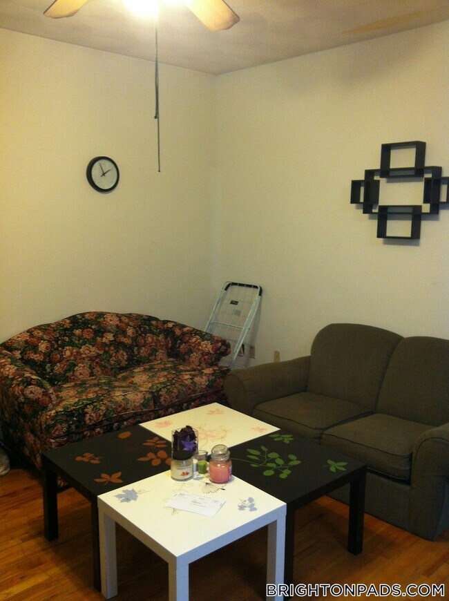 Building Photo - 17 Cummings Rd