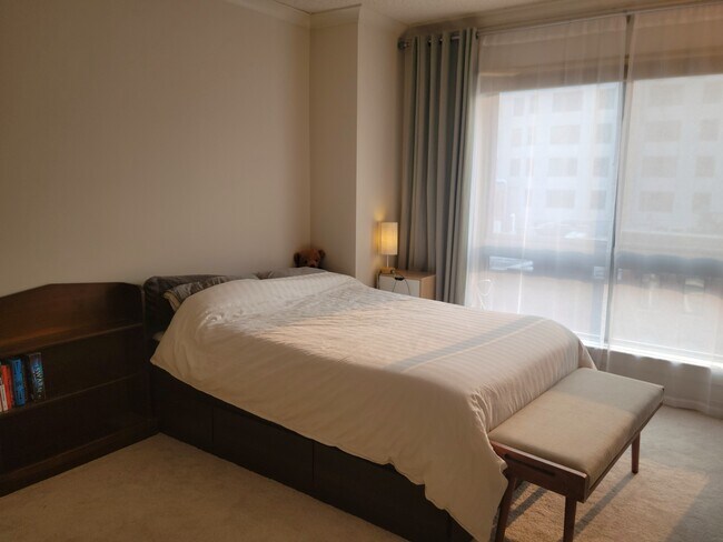 Foto del edificio - 777 7th St NW