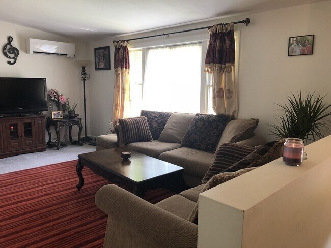 Building Photo - 4 Lincoln Pl