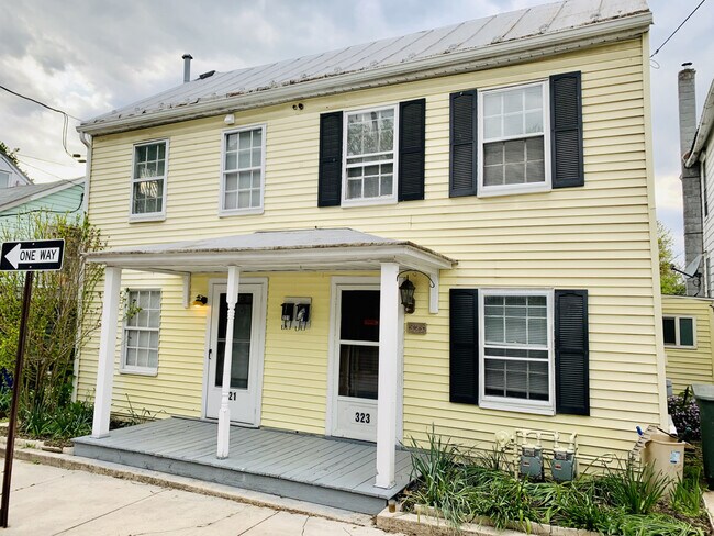 Foto del edificio - 321 E Burd St