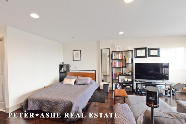 Building Photo - 0 bedroom in NEW YORK NY 10035