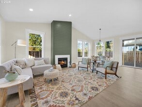 Building Photo - 1521 Sunlit Ln