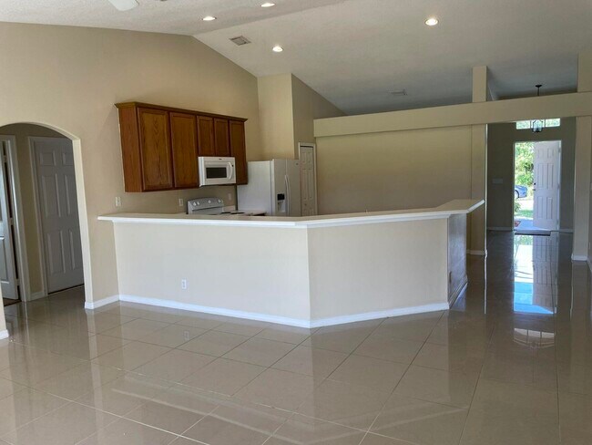Foto del edificio - 380 SW Ridgecrest Dr