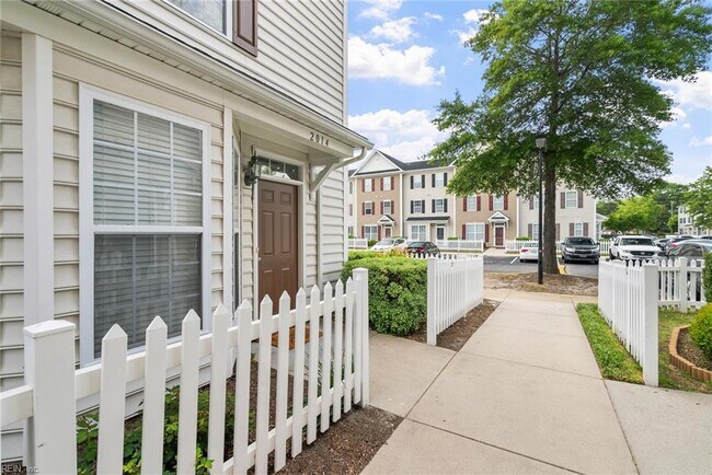 Building Photo - 2014 Gentry St