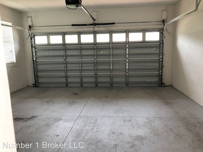 Building Photo - 14933 Driftwater Dr