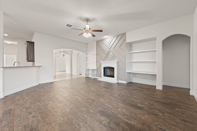 Foto del edificio - 105 Live Oak Dr