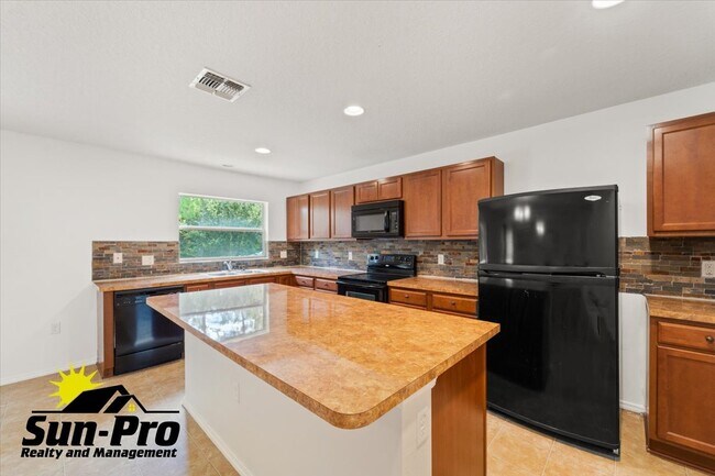 Building Photo - 313 Bayberry Lakes Blvd