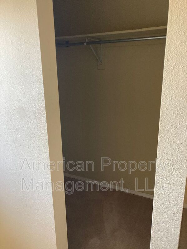 Foto del edificio - 4702 NE Wisconsin St