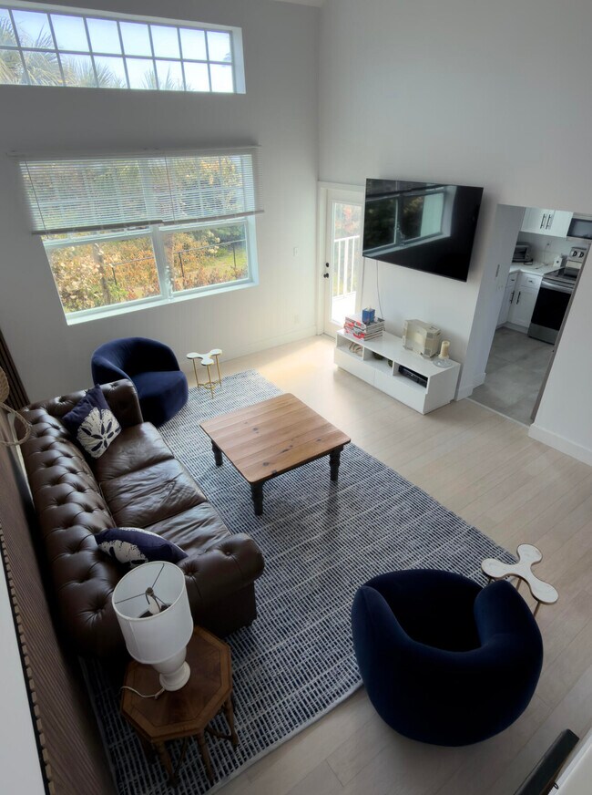 Foto del edificio - 606 Mainsail Cir