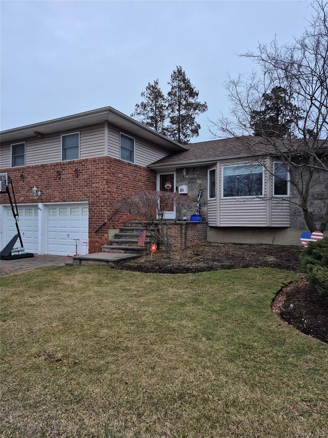 Building Photo - 979 Mark Dr