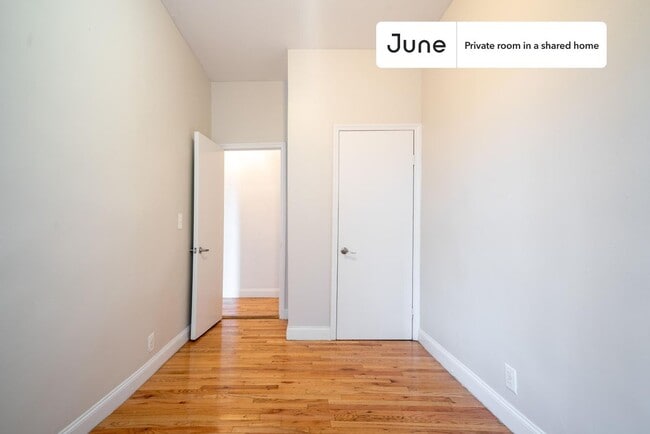 Building Photo - Room in Shared 4 bed/1 bath home in Central Harlem